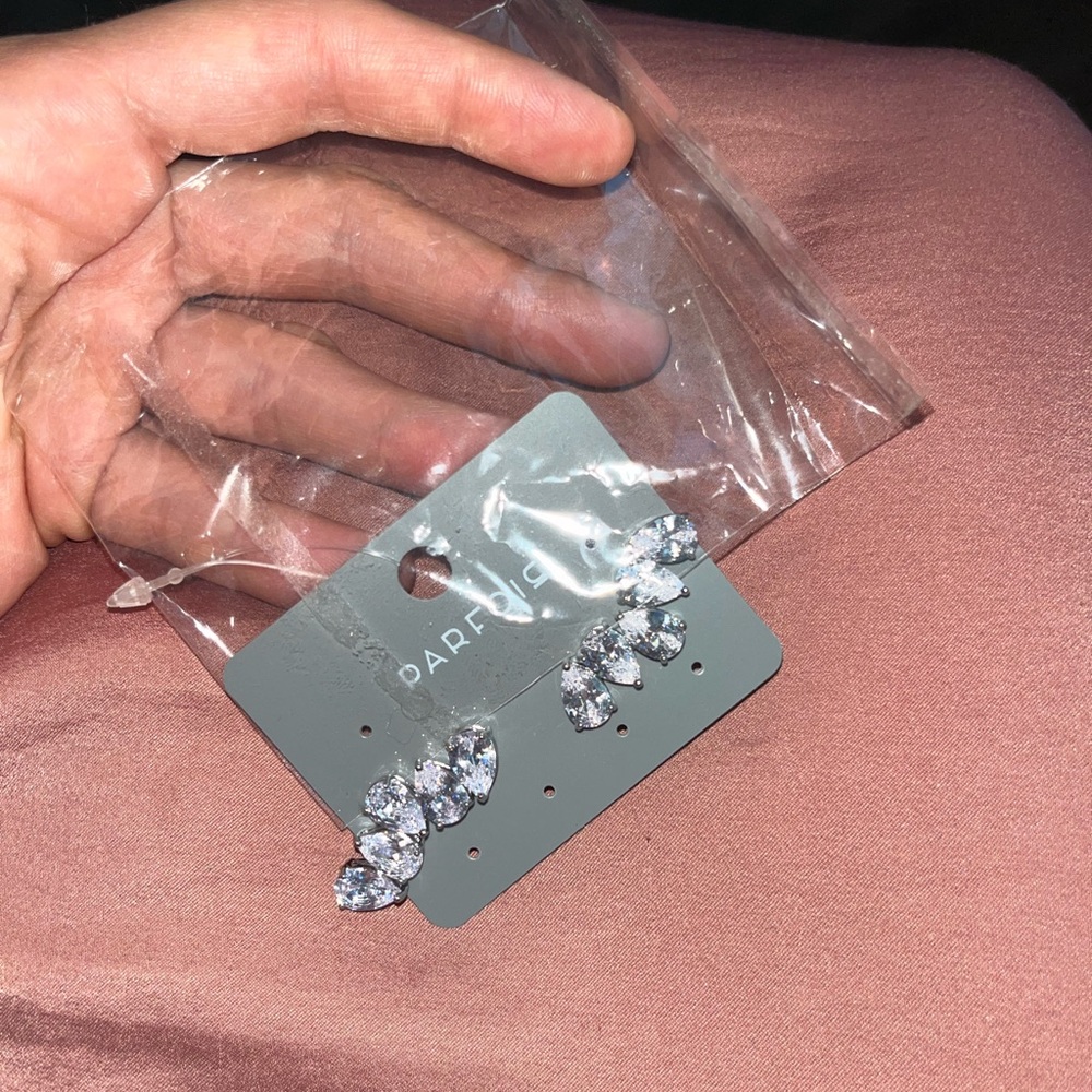 Earrings parfois shiny stone
